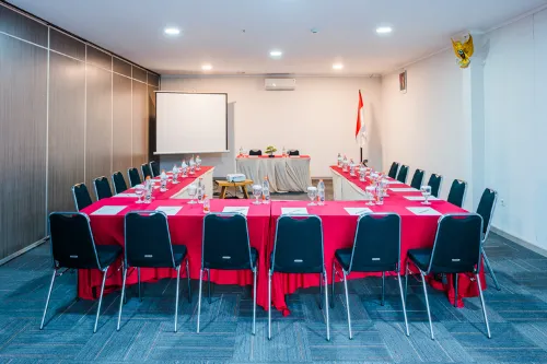 Three Eight Front One Boutique Batu Malang Fasilitas Bisnis Photos