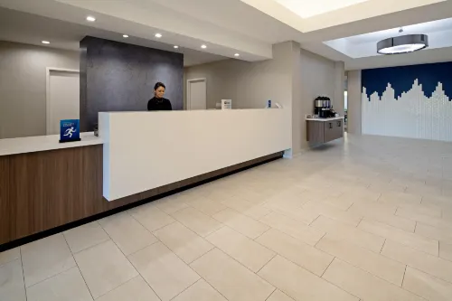 Best Western Valencia/Six Flags Inn & Suites Espaces publics Photos