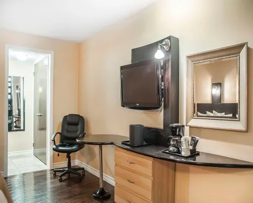 Quality Hotel Fallsview Cascade Rooms Photos