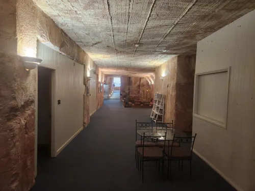 Comfort Inn Coober Pedy Experience Public Areas Photos