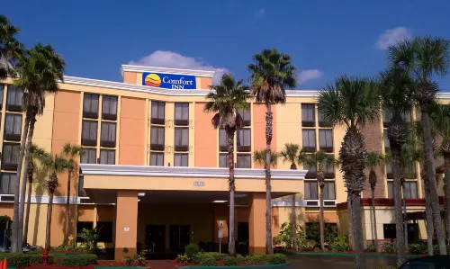 Comfort Inn & Suites Kissimmee by the Parks من الخارج Photos