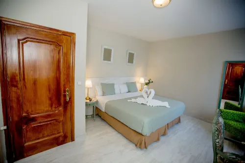 Hostal Escala Suites Photos