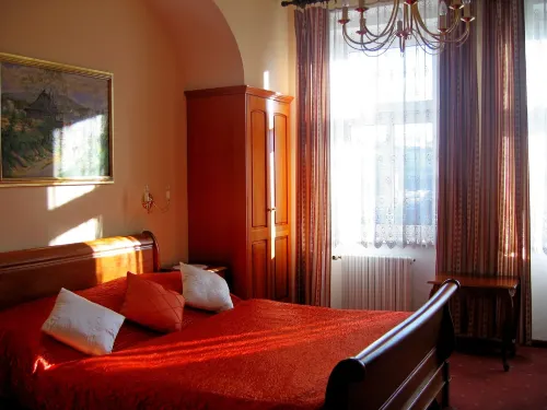 Hotel Opera Photos