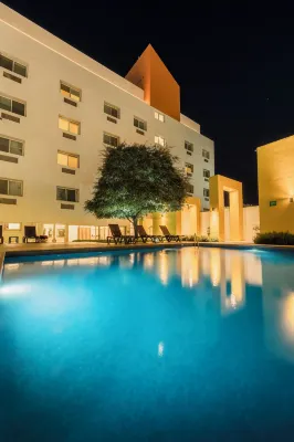Comfort Inn Monterrey Valle Freizeit und Erholung Photos