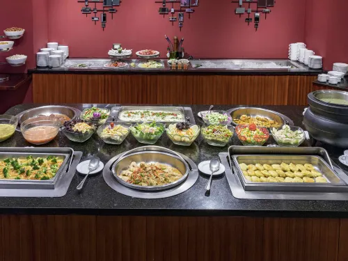 Mercure Alameda Quito Dining Photos