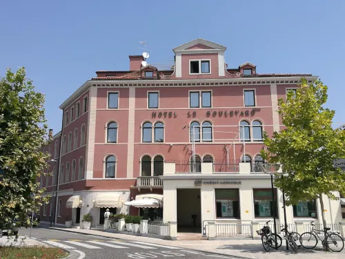 Hotel le Boulevard Featured Photos