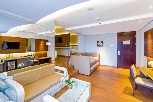 Infinity8 Bali Kamar Photos