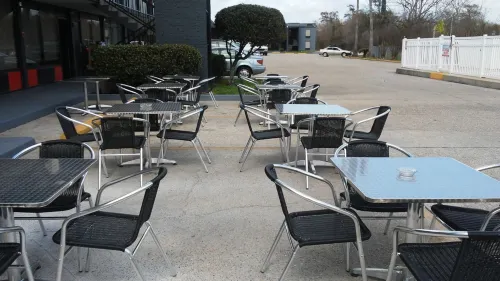 Hotel 10 Extended Stay Dining Photos