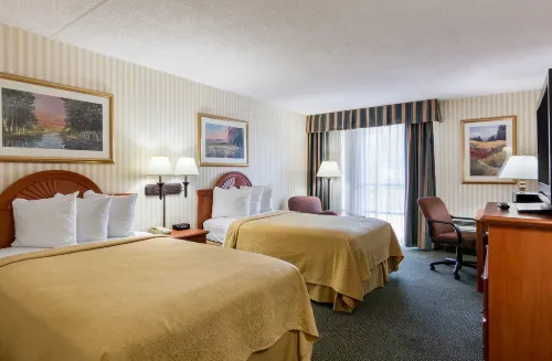 Quality Inn Near Joint Base Andrews-Washington Area Kamar Photos