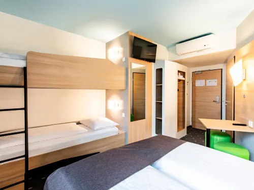 B&B HOTEL Rosenheim Phòng Photos