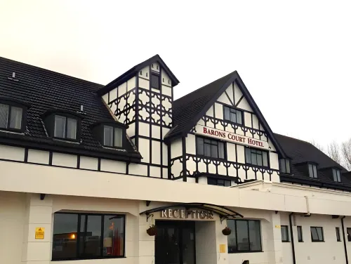 Barons Court Hotel Walsall من الخارج Photos