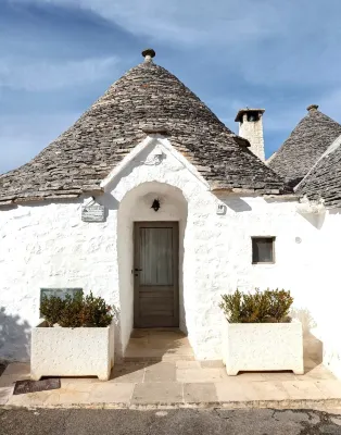 Trulli Holiday Albergo Diffuso Esterni Photos