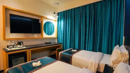 Tsr Seafront Hotel Photos