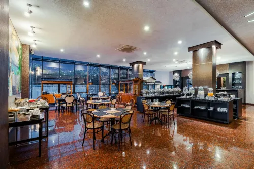Hotel Eastern Bojonegoro Restauration Photos