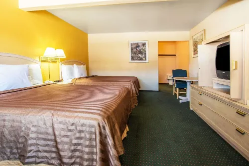 Travelodge by Wyndham Turlock Zimmer Photos