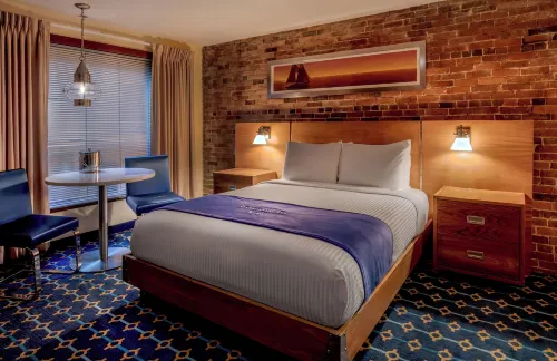Harborside Inn Rooms Photos
