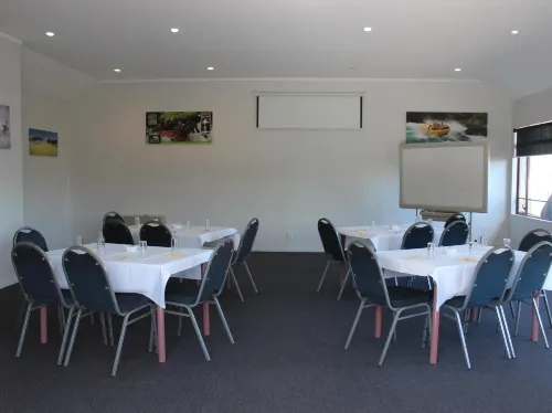 Quality Inn Acapulco Taupo Business Facilities Photos