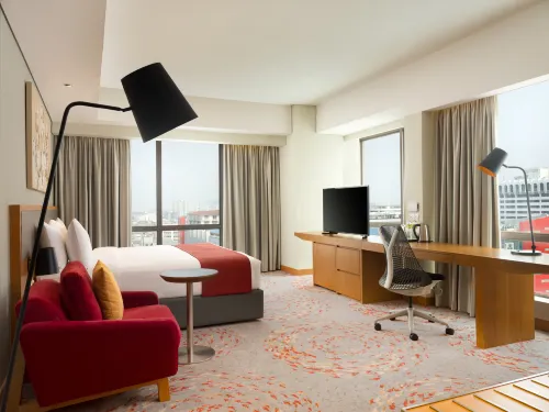 Holiday Inn & Suites Jakarta Gajah Mada Kamar Photos