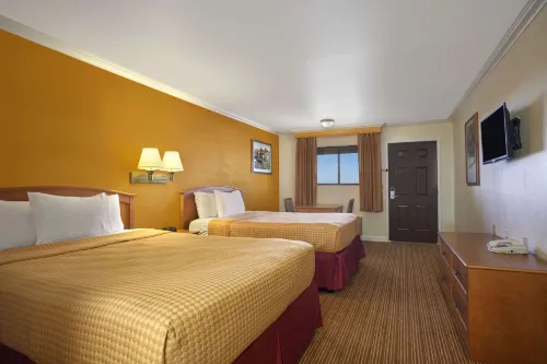 Travelodge by Wyndham Lemoore Near Naval Air Station Chambres Photos