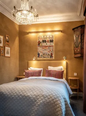 Lady Hamilton Hotel Photos