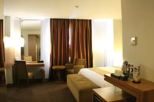 Grand Tjokro Yogyakarta Kamar Photos