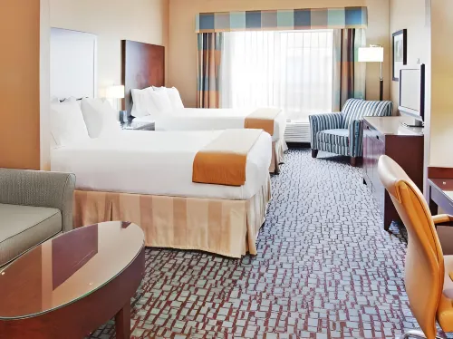Holiday Inn Express & Suites Salinas Rooms Photos