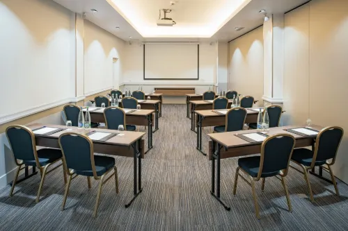 Grand Hotel Suisse Majestic, Autograph Collection Business Facilities Photos