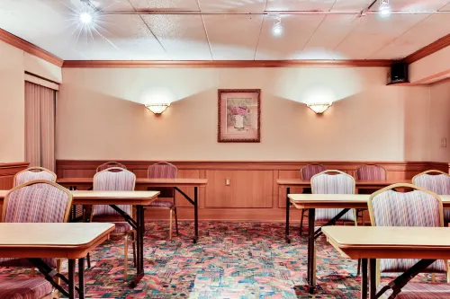The View Inn & Suites Bethlehem / Allentown / Lehigh Airport Business Facilities Photos