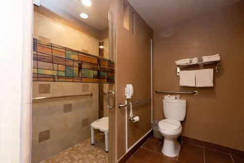 Super 8 by Wyndham Anaheim/Disneyland Drive Rooms Photos