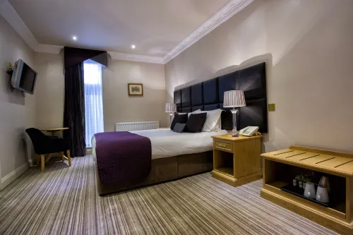 Cbh Waterton Park Hotel and Spa Rooms Photos