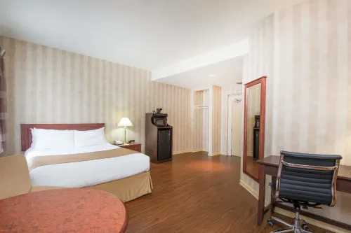 Ramada by Wyndham St. Johns Chambres Photos