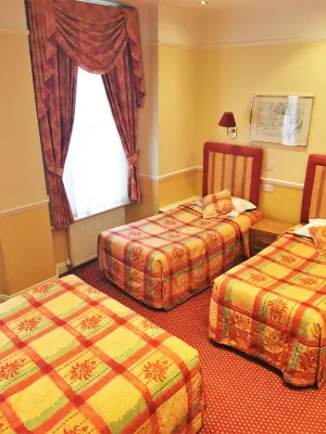Hyde Park Radnor Hotel B&B Photos