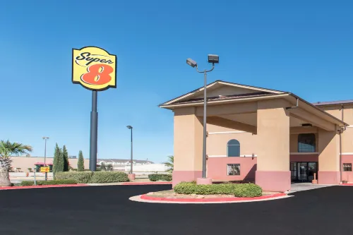 Super 8 by Wyndham Abilene South Rooms Photos