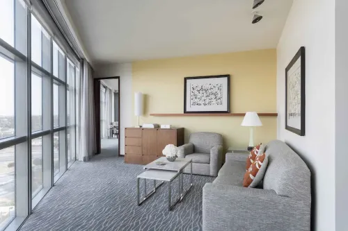 Four Seasons Hotel Silicon Valley at East Palo Alto Zimmer Photos