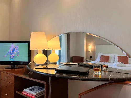 Best Western Hotel City Rooms Photos