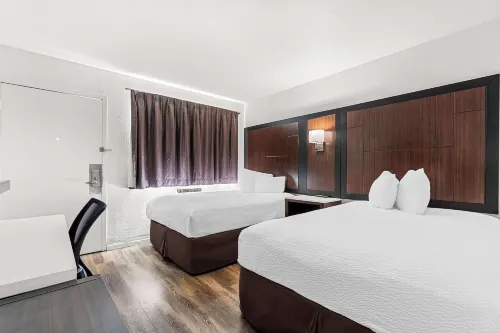 Econo Lodge Stockton Near I-5 Fairgrounds Rooms Photos