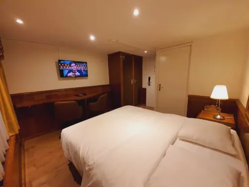 Rembrandtplein Hotel Rooms Photos
