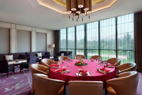 Sheraton Changchun Jingyuetan Hotel Restauration Photos