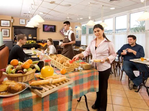 Ibis Budget Huerta de Murcia Dining Photos
