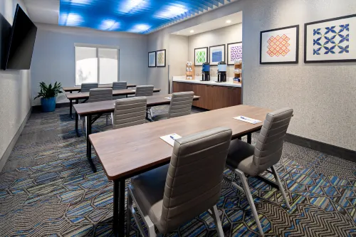 Holiday Inn Express & Suites Atascadero Business Facilities Photos