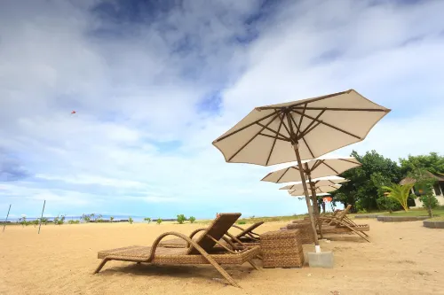 Grand Whiz Hotel Nusa Dua Bali Рядом с отелем Photos