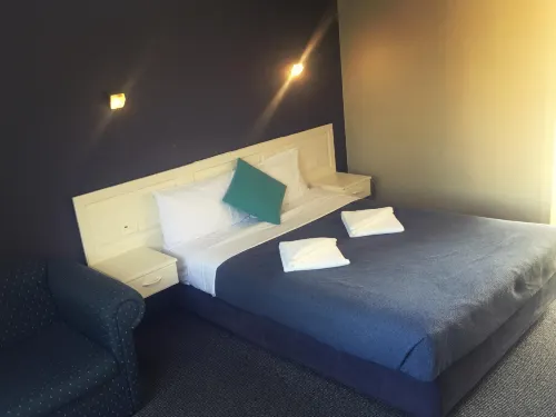 Excelsior Motor Inn Featured Photos