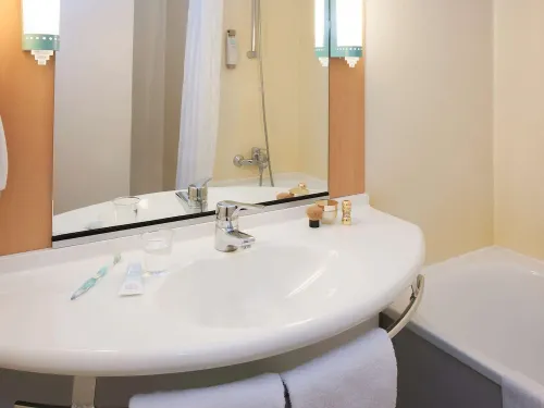 Hôtel ibis Paris Pantin Eglise Chambres Photos