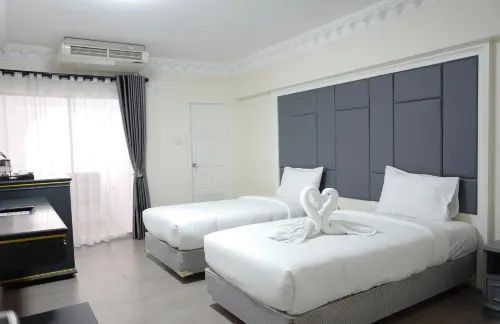 Romance Hotel Sukhumvit 97 Photos
