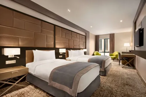 Wyndham Grand Tbilisi Rooms Photos