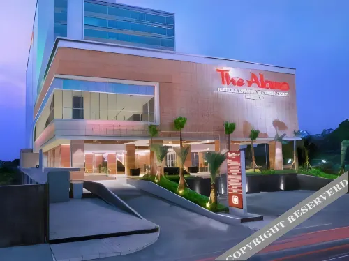 The Alana Hotel and Conference Sentul City by Aston Eksterior Photos