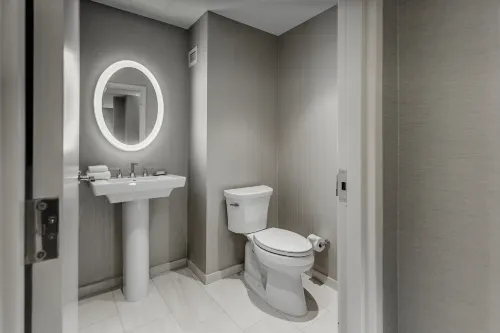 Hilton Columbus at Easton Photos