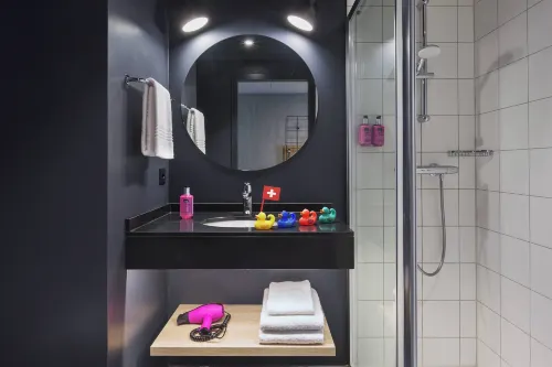 Moxy Lausanne City Chambres Photos