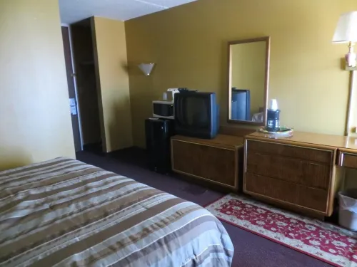 Days Inn by Wyndham Colorado Springs/Garden of the Gods Rooms Photos