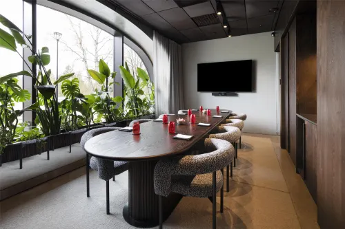 Radisson Red Helsinki Business Facilities Photos